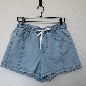 Universal Thread Light Blue Jean Tie-Waist Shorts